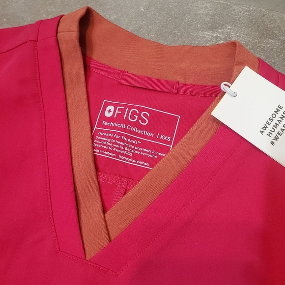 NWT/NWOT Figs Oran scrub set. Slim fit top. Joggers. Hot pink, orange. XXS. 26" - Picture 8 of 16
